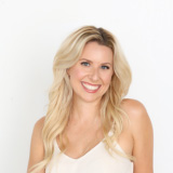 Headshot of Arlington Reiki practitioner Alison Papazois